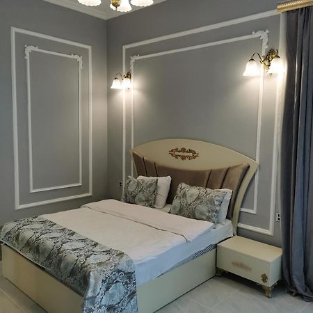 Raffles Villa With Pool غابالا المظهر الخارجي الصورة