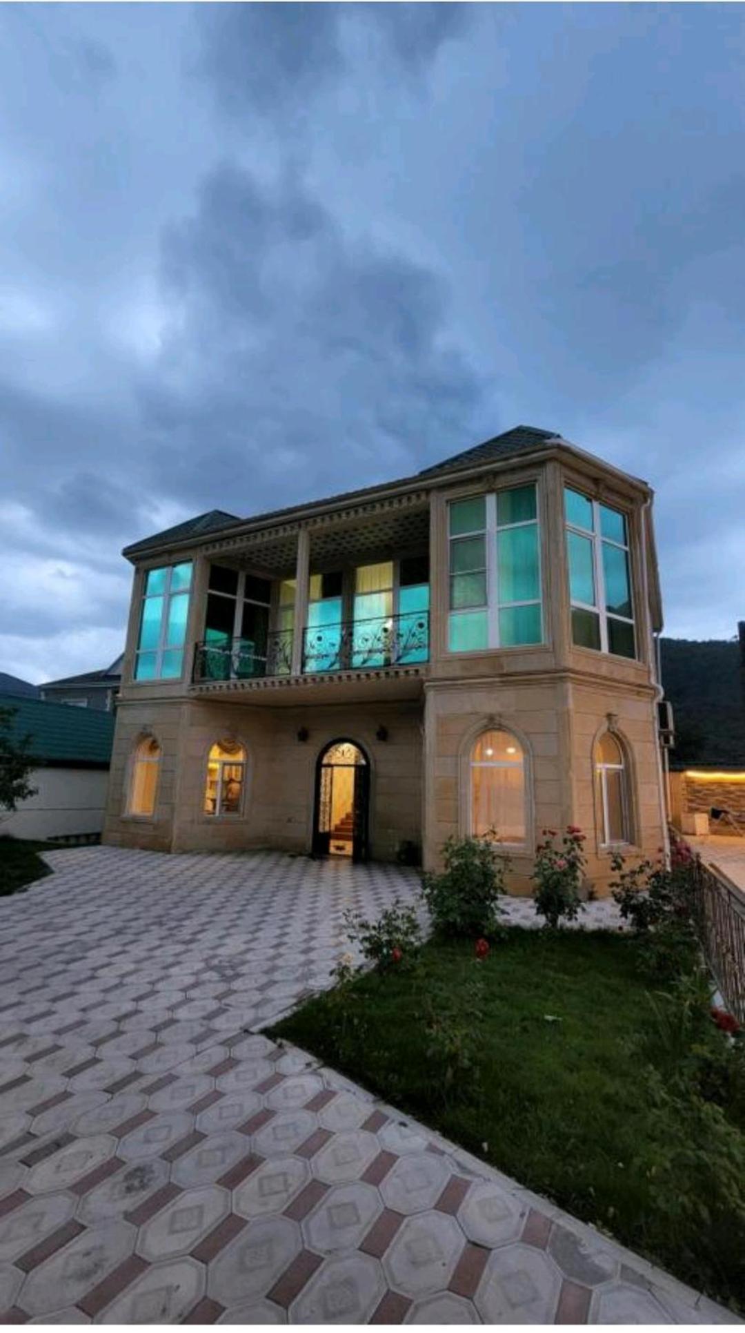 Raffles Villa With Pool غابالا المظهر الخارجي الصورة