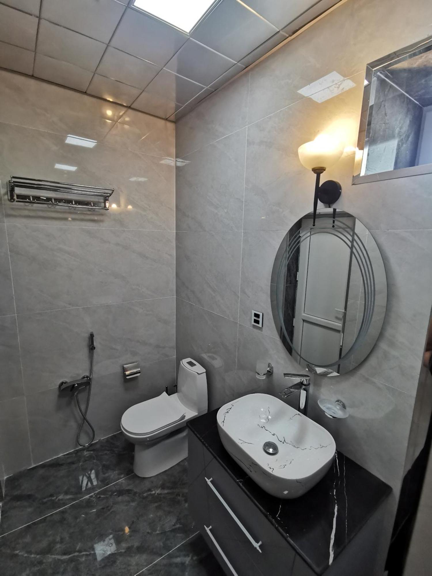 Raffles Villa With Pool غابالا المظهر الخارجي الصورة