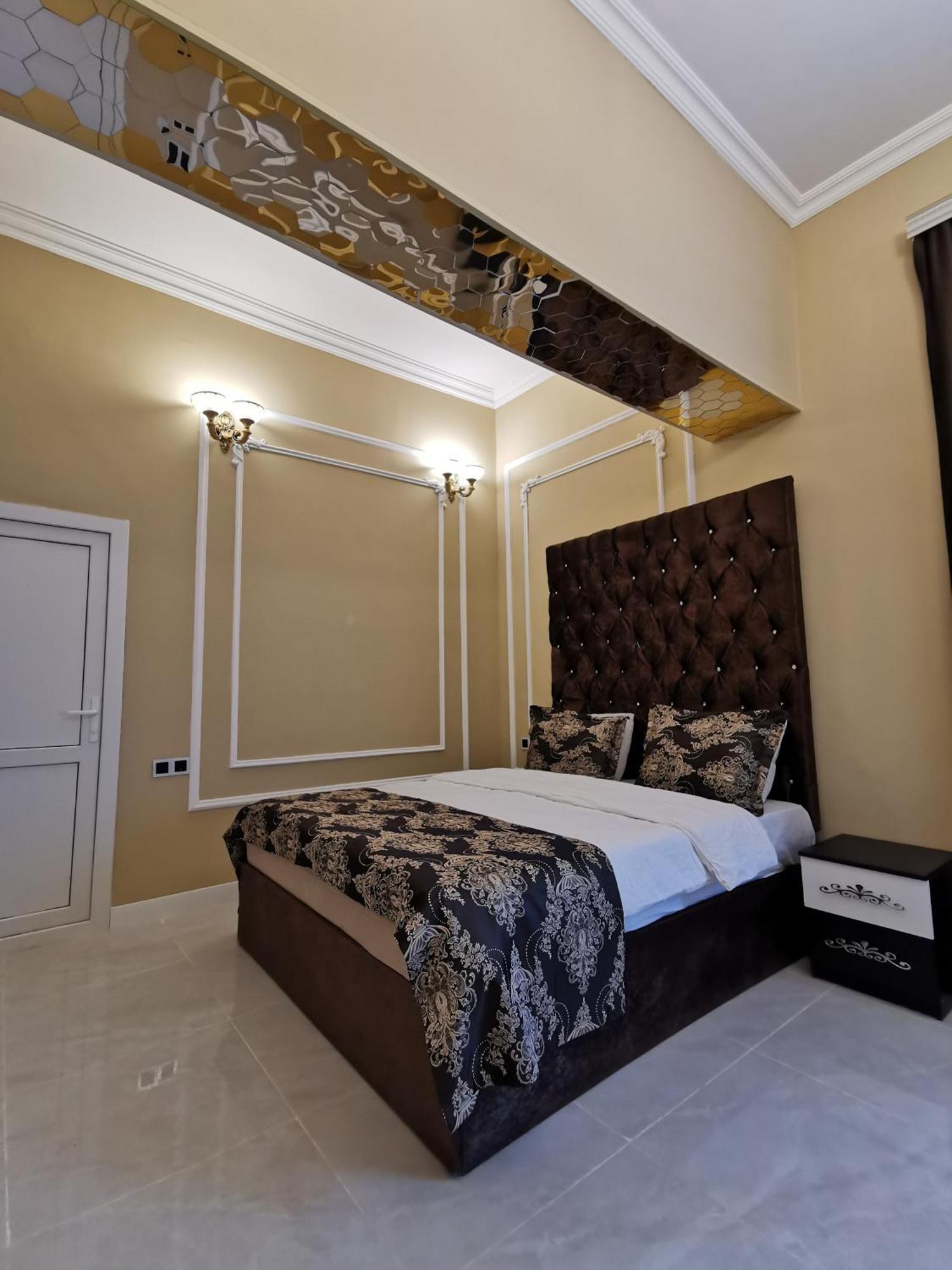 Raffles Villa With Pool غابالا المظهر الخارجي الصورة